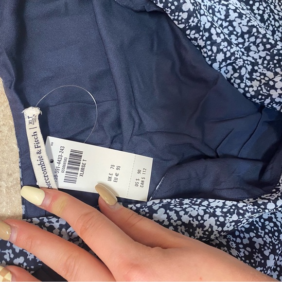 Blue Floral Ambercrombie Dress XL - Picture 2 of 3